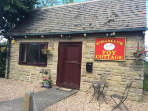 Ringinglow cottage